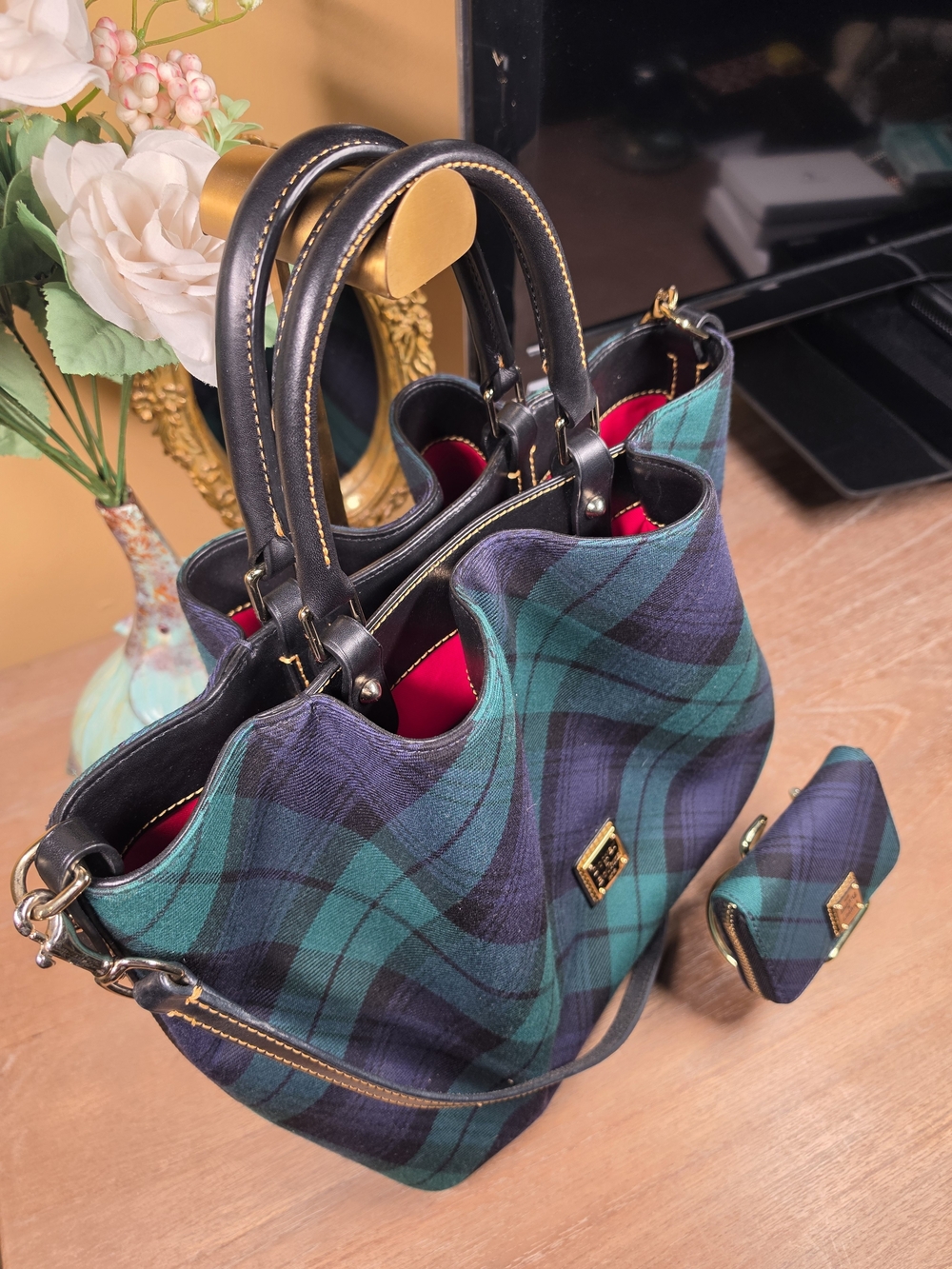 Dooney & Bourke Tartan Large Barlow Navy Plaid Tote w/ Wallet & Dusty(MSRP $645) - Picture 2 of 14